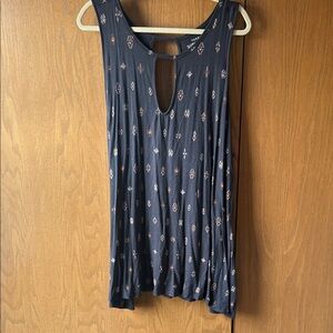 TORRID SIZE 4 SUPER SOFT KNIT AZTEC PRINT TANK TOP